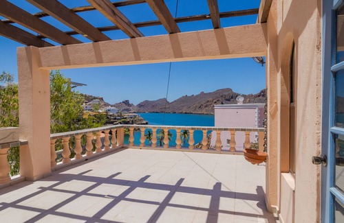 Caracol Turistico House | Escape, Rejuvinate in this serene castle by the beaches of Mexico-Casa Serenidad