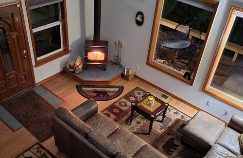 Sixes House | Escape the heat and cool off in Sixes River!