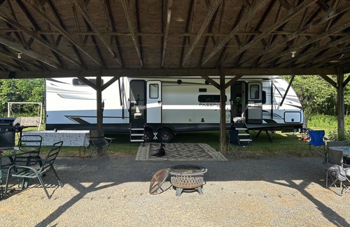 New Cumberland House | Escape the ordinary and dive into the extraordinary! Travel trailer on 3 acres