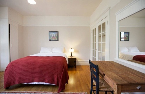 Pacific Heights Apartment | Escape To Alta Plaza Park