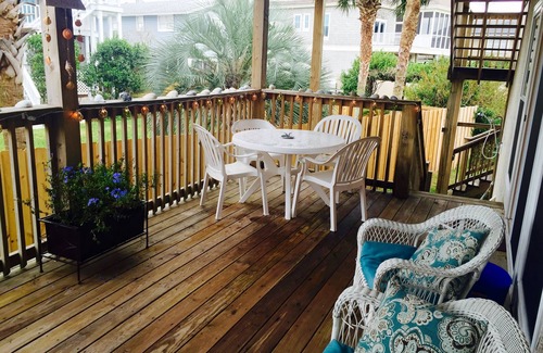 Fernandina Beach House | Escape to beautiful Amelia Island for your vacation! LICENSE # RRDP-001317-2019