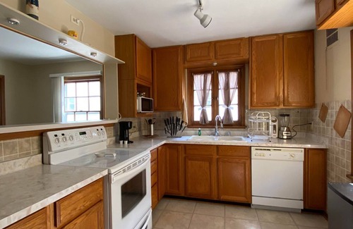 Wauwatosa House | Escape to Comfort: Live like a Local