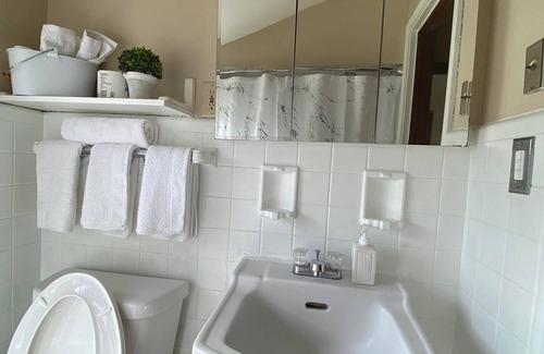 Wauwatosa House | Escape to Comfort: Live like a Local