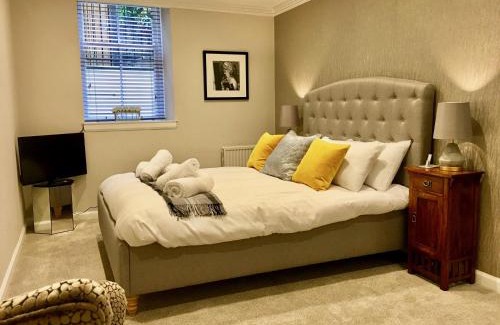 New Town Apartment | Escape to Edinburgh @ Abercromby Place