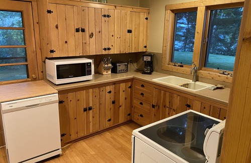 Lake Wissota House | Escape to Lake Life