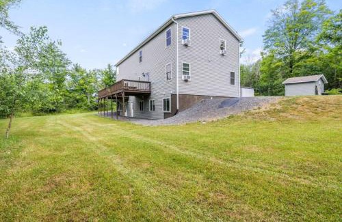 Lansing Apartment | Escape to NY Wine Country and Close to Ithaca