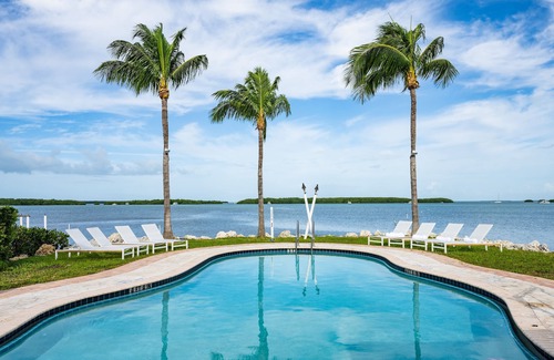 Islamorada House | Escape to Paradise! Beachfront, Outdoor Pool, Near Theater of the Sea