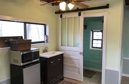 Elizabethtown Cabin | Escape to Rio Verde – Your Riverside Retreat Awaits!Pet Friendly/Bunk House
