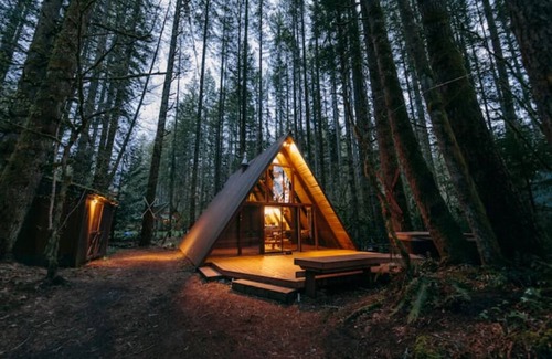Skykomish Cabin | Escape to Sky Haus A-Frame Cabin - Your Serene Getaway with a Hot Tub!