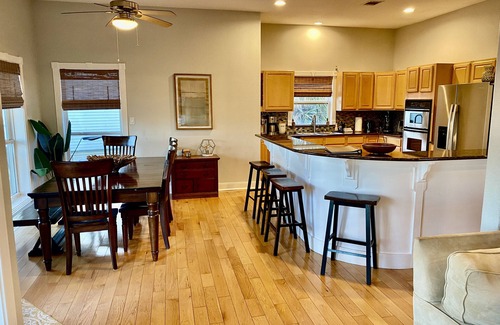 Pirates Beach House | Escape to Sunshine Daydream: Your Retreat Awaits in Pirate's Beach