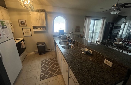 Nellysford Condo | Escape to the Blue Ridge Mountains at Wine-tergreen!