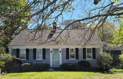 Yarmouth Port House | Escape to the Cape!nnn