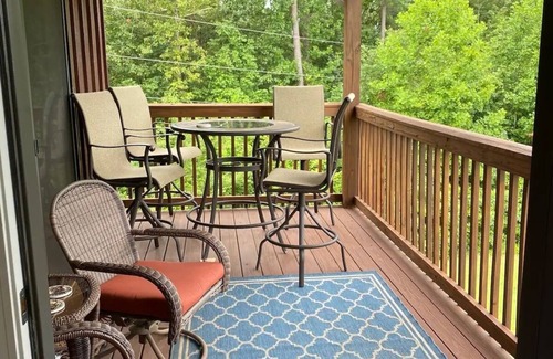 Six Mile Condo | Escape to the Lake-Condo @ Keowee
