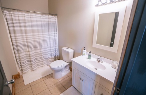 Elizabethtown Apartment | Escape to the Serenity of Our Ranch Retreat - Your Home on the Range!