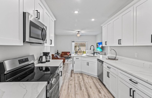 Vero Lake Estates House | Escape to tranquility at Verobeach