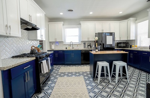 Galveston House | Escape to your very own personal oasis at The Oasis at R.