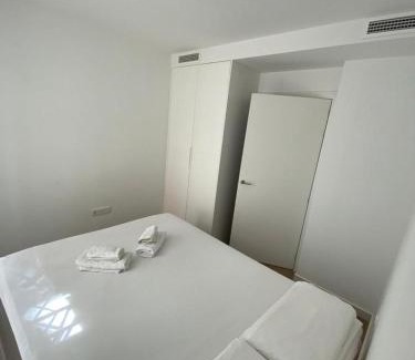 Valencia City Centre Apartment | Escolano Rooms MAS 11 Noches