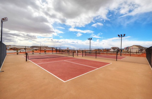 Washington House | Escondido 2343 & 2355 Retreat | Connected homes with 10 Bedrooms, sleeps 40, and endless amenities!