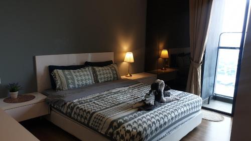 Seri Kembangan Apartment | Eshue Designer Suites @ Simfoni Towers