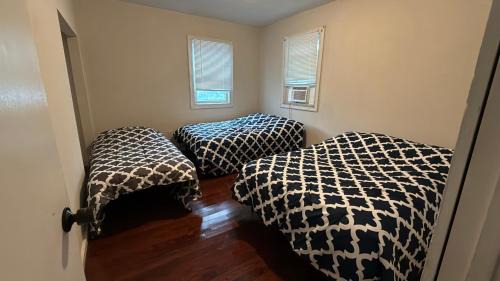 Hyde Square House | Esjacpe Guest House 2