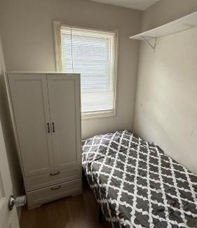 Hyde Square House | Esjacpe Guest House 2