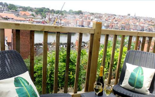 Whitby Apartment | Esk Cottage - Cyanacottages