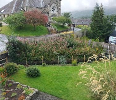 Pitlochry House | Esk Cottage