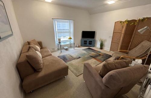 Montrose Apartment | Esk House Apartment