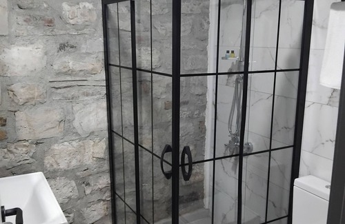 Urla Hotel | ESKİ URLA