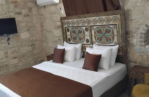 Urla Hotel | ESKİ URLA