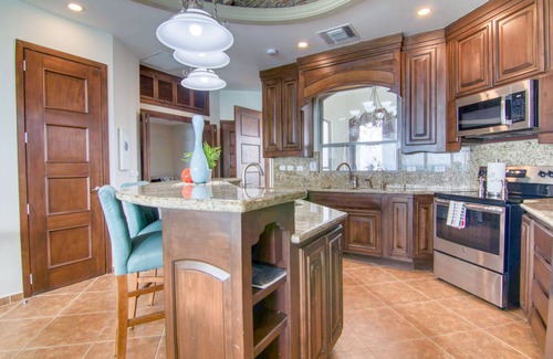 Sandy Beach Condo | Esmeralda Beach Resort 2 Bedrooms Condo B 1102