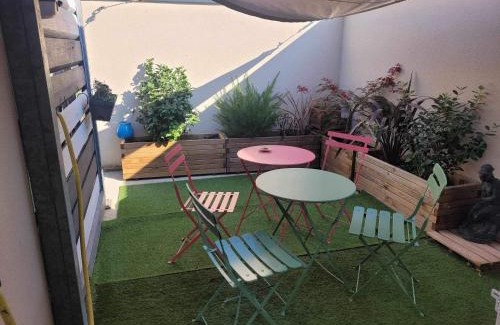 Valence House | Espace privée une chambre ,salle bain toilettes chez l habitants