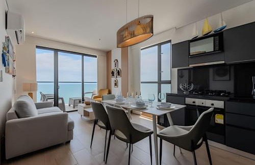 Cartagena District Apartment | Espectacular Vista al Mar and Historic Center 2BR