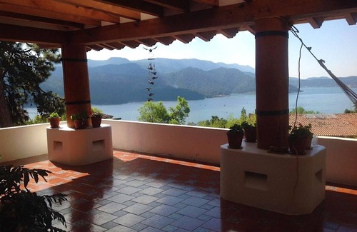 Monte Alto House | Espectacular Hacienda Style House with Lake View in Valle de Bravo