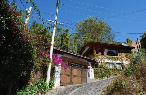 Monte Alto House | Espectacular Hacienda Style House with Lake View in Valle de Bravo