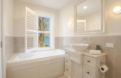 Queenstown Villa | Esplanade Villa 16