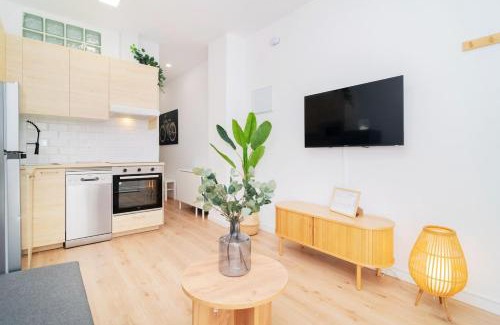 Moscardo Apartment | Esplendor Efímero de Madrid