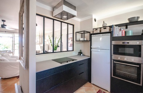 La Rouviere House | Esprit du Sud Vakantiewoning met Gezellige Tuin op Domaine du Golf