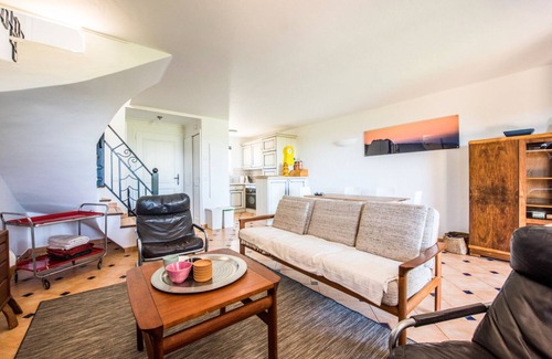 La Rouviere House | Esprit du Sud Ruime Vakantiewoning met 3 Slaapkamers en Prachtig Uitzicht