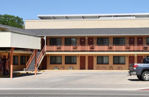 Elko Hotel | Esquire Inn