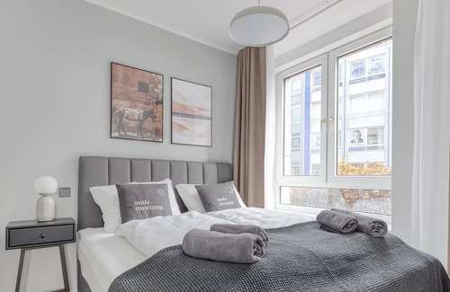 Stadtkern Apartment | Essen Kettwiger Str | Suite XL + Sofa Bed