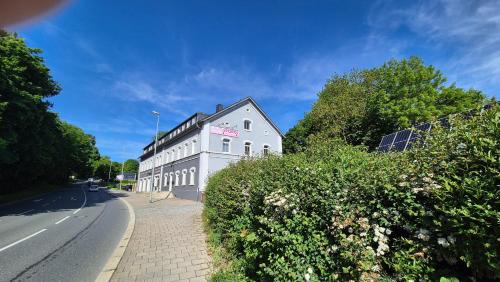 Hof Apartment | EssenzApartment Hof, 24h Checkin, Parkplatz, WLan300Mbit