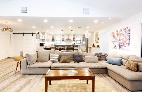 Bonita Springs House | Estate pool home minutes from the beach, shopping and restaurants