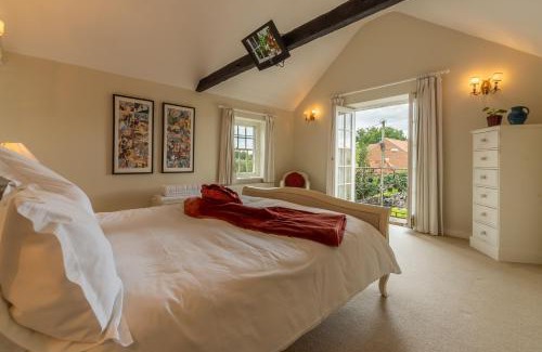 Burnham Market House | Estcourt House