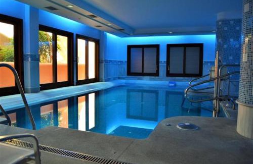 New Golden Mile Apartment | Estepona Mar Azul Aparthotel