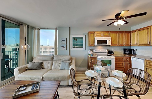 South Island Condo | Estero Beach & Tennis by VTrips