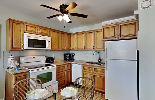 South Island Condo | Estero Beach & Tennis by VTrips