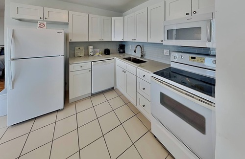 South Island Condo | Estero Beach & Tennis by VTrips