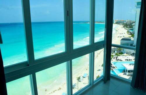 Zona Hotelera Apartment | Estudio a pie playa, increibles vistas, alberca, gym, jacuzzi, 3502
