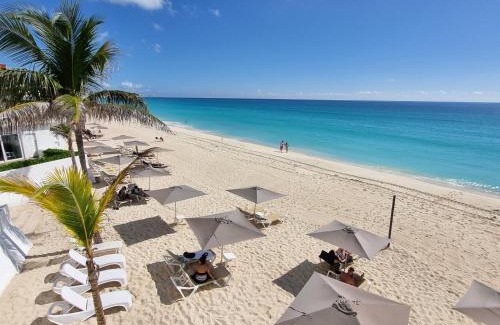 Zona Hotelera Apartment | Estudio a pie playa, increibles vistas, alberca, gym, jacuzzi, 3502